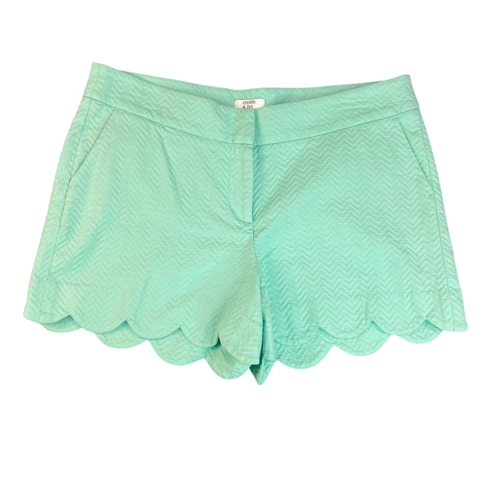 Crown & Ivy Petite Mint Green Chevron Textured Scalloped Hem Shorts 10P